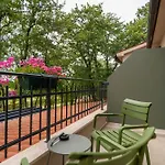 Boutique Paradiso 3* Filipini