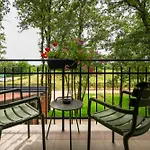 Boutique Paradiso Hotel 3*
