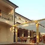 Boutique Paradiso Hotel Filipini