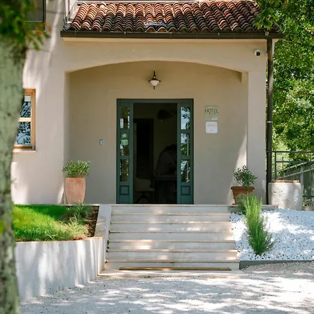 Boutique Paradiso Hotel 3*