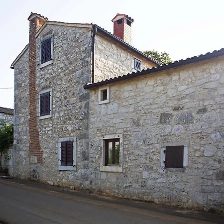 Boutique Paradiso 3* Filipini