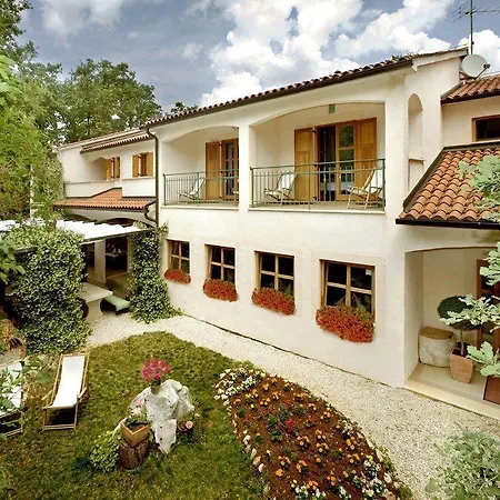 Boutique Paradiso Hotel 3*
