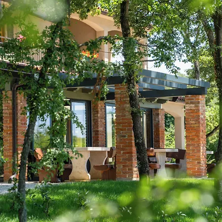 Boutique Paradiso Hotel 3*