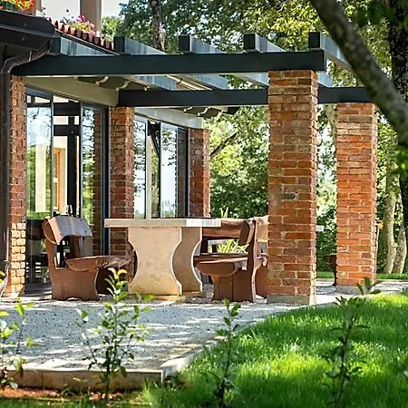 Boutique Paradiso 3* Filipini